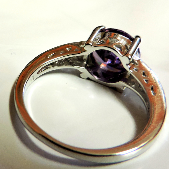 amethyst purple ring sz9.5 CZ & Rhinestone ... xr26 - Picture 6 of 7
